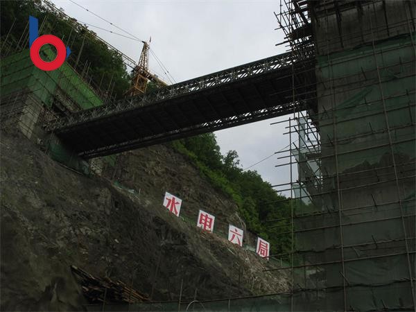 吉林省通化市中國水電六局，高空橋321（100）型30米雙排單層加強(qiáng)型